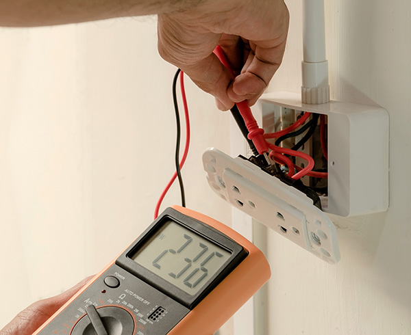 Intelligent circuit breakers at home, how to avoid electrical safety accidents?